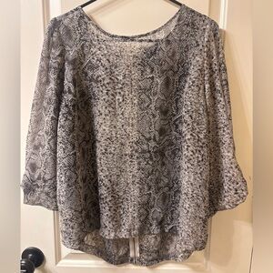 Umgee Snake Print Blouse